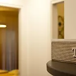 Nocleg ze śniadaniem Yourhome - Maison Nonna Anna 4*