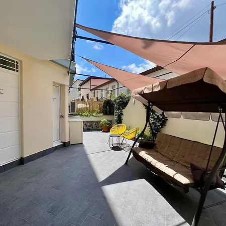 Nocleg ze śniadaniem Yourhome - Maison Nonna Anna 4*